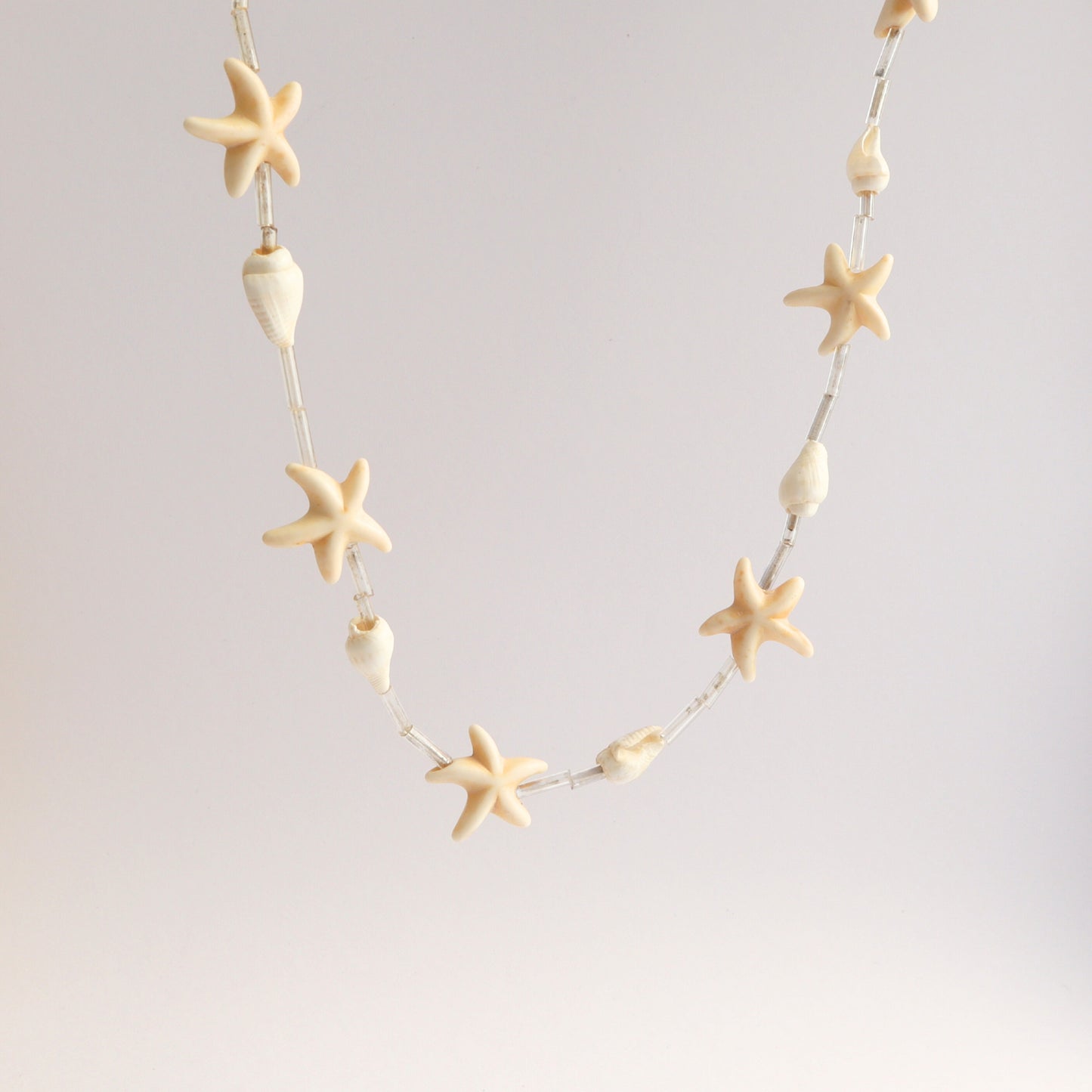 COLLAR CONCHITAS Y ESTRELLAS