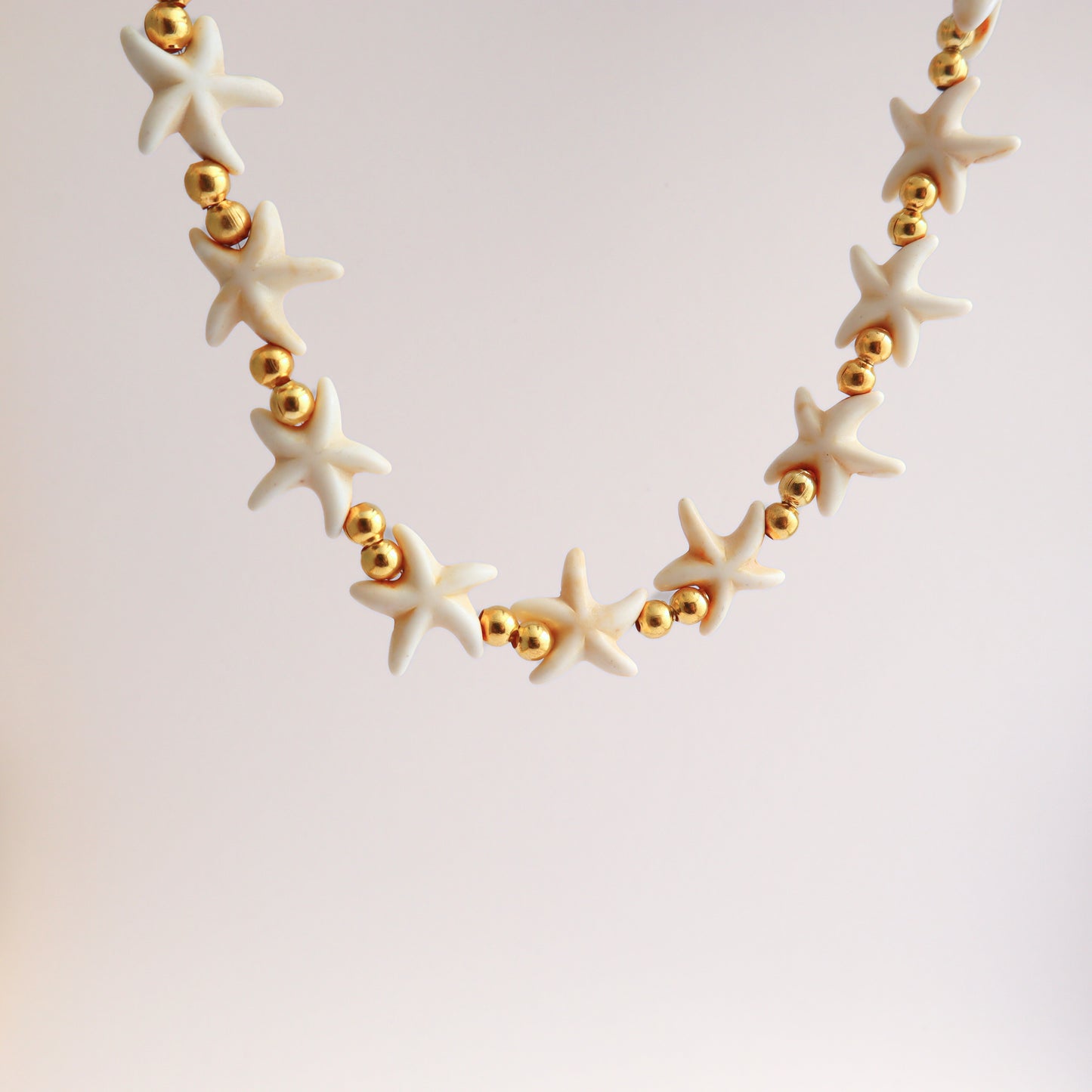 COLLAR ESTRELLAS HOWLITA